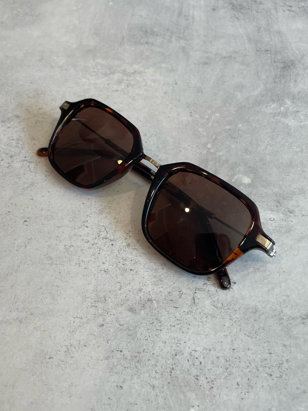 I-Sea Riley Tortoiseshell Sunglasses - Picture 2 of 6